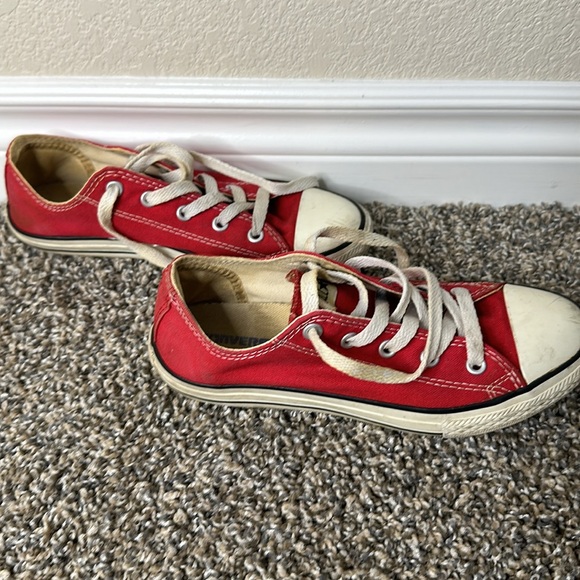 Converse Chuck Taylor All Star Shoes Red - Picture 3 of 6